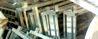 metalowe elementy niszczenie towarów, niszczenie dokumentów, utylizacja elektroniki